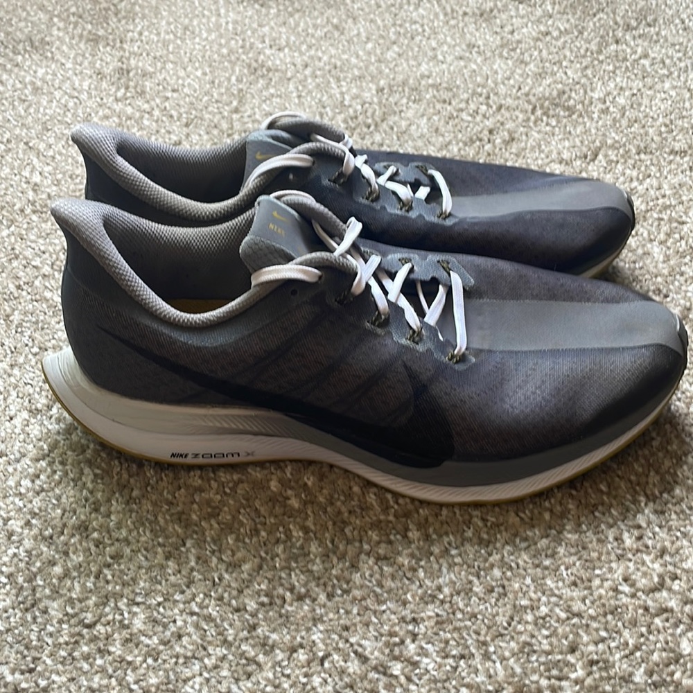 Nike Pegasus Turbo SIZE: 12